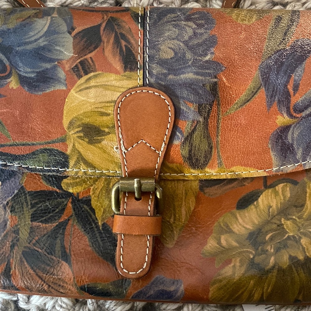 Patricia Nash Floral Leather Crossbody bag - Picture 5 of 14